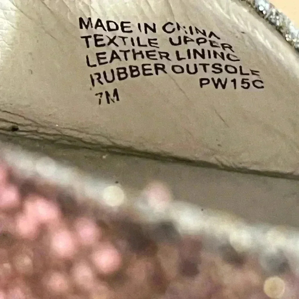 EUC  Michael-Michael Kors Sparkle Sliver T Strap Sandals sz 7 - Picture 5 of 5